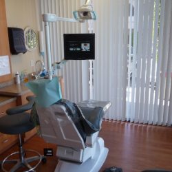 Napeloni Dental Operatory Room in Northridge, CA